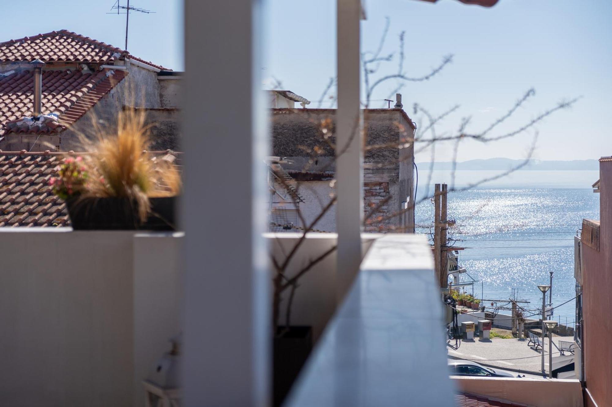 The Sunset Balcony Apartman Néosz Marmarász Kültér fotó