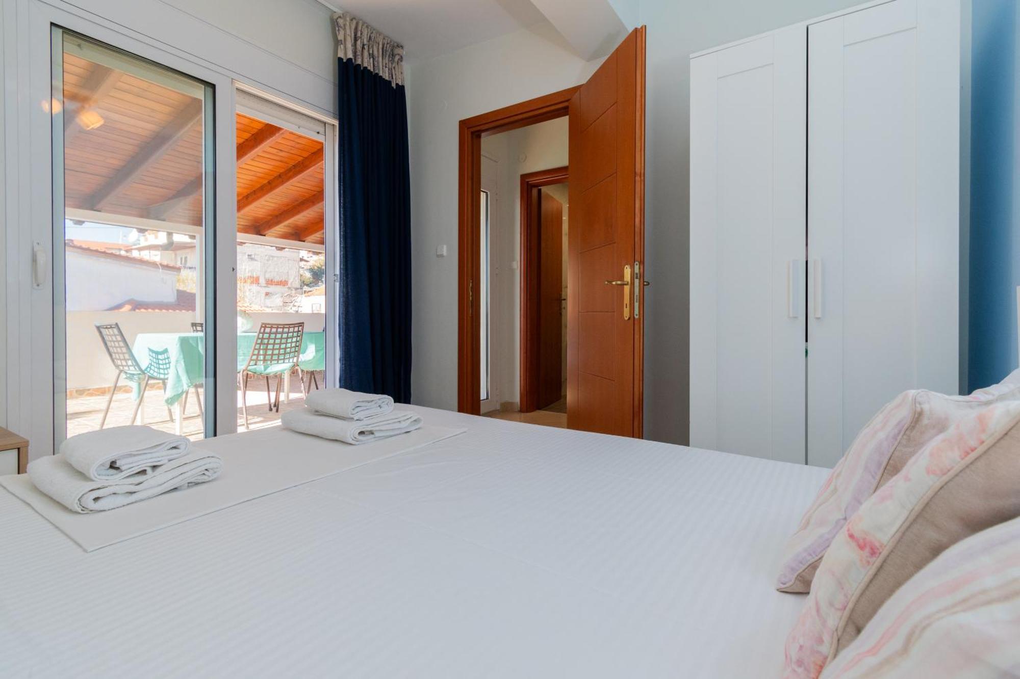 The Sunset Balcony Apartman Néosz Marmarász Kültér fotó